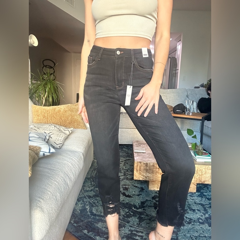 NWT Judy Blue distressed ankle Jean